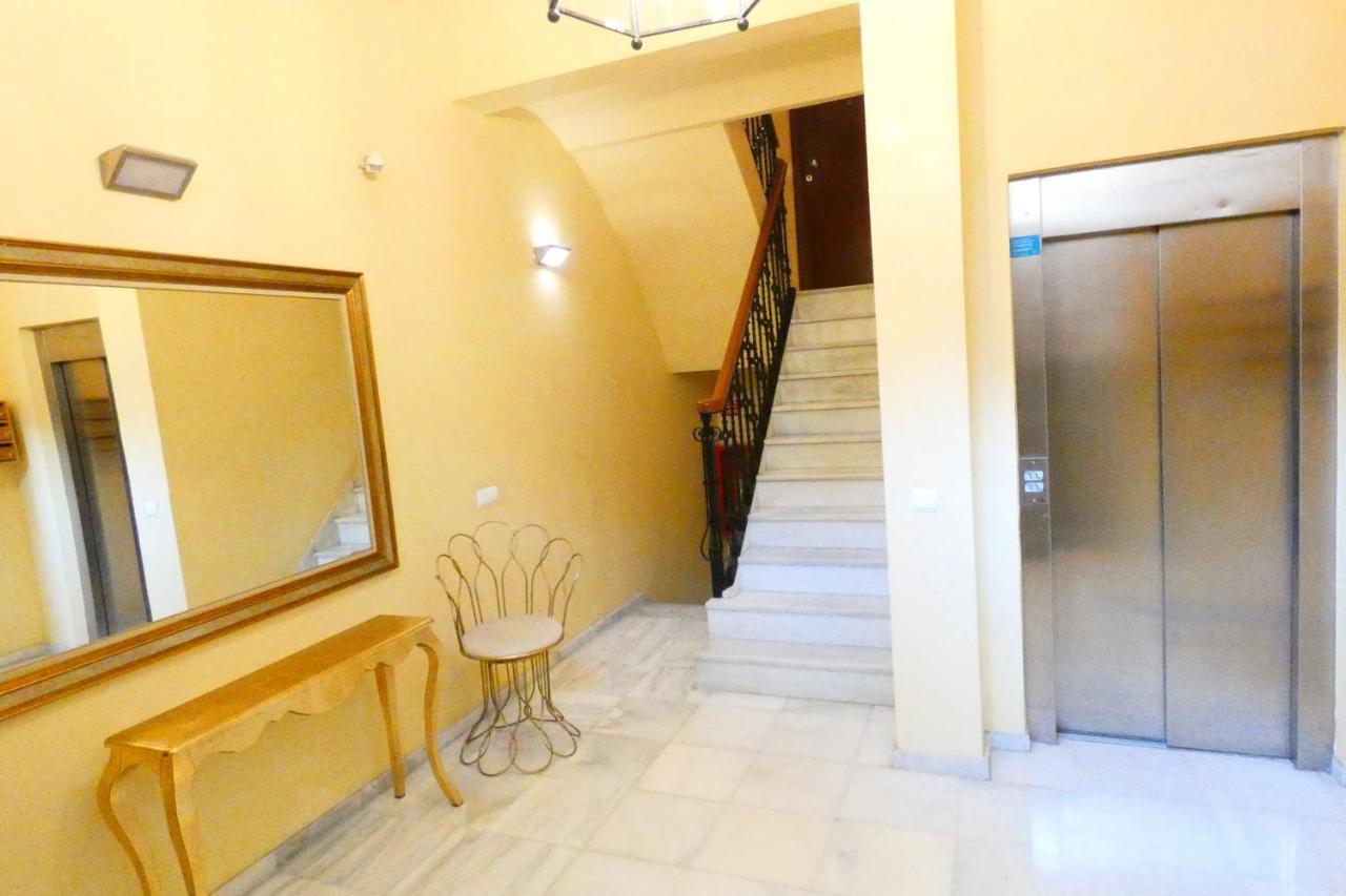 Homeyseville-Luxury Apartment Arenal 6 Pax, Parking Optional Zewnętrze zdjęcie
